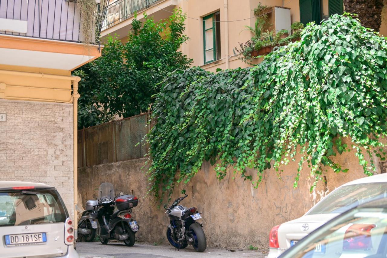 Living Salerno B&b Esterno foto